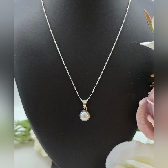 ♥️ SIMPLY PEARLY STERLING SILVER NECKLACE - Picture 3 of 7